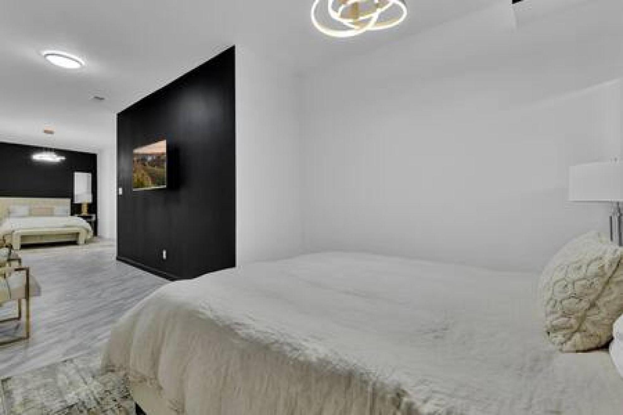 Lovely 4Bd House W Pool, Hot Tub And Free Parking Houston Buitenkant foto